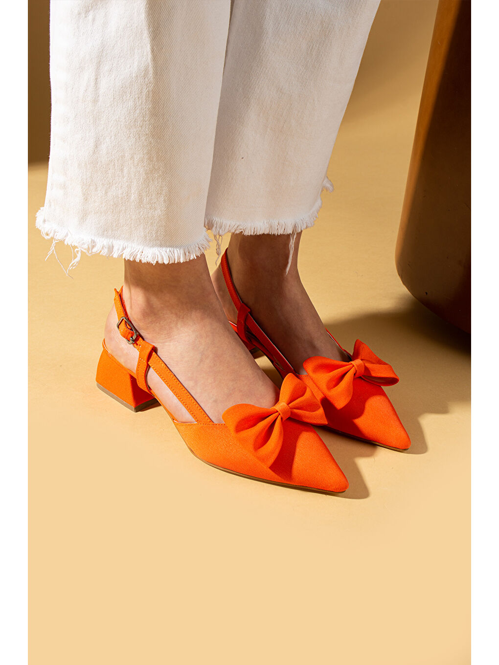 Turuncu Fiyonk Detaylı Saten Kumaş Slingback Kadın Topuklu Ayakkabı 87-141-25Saten