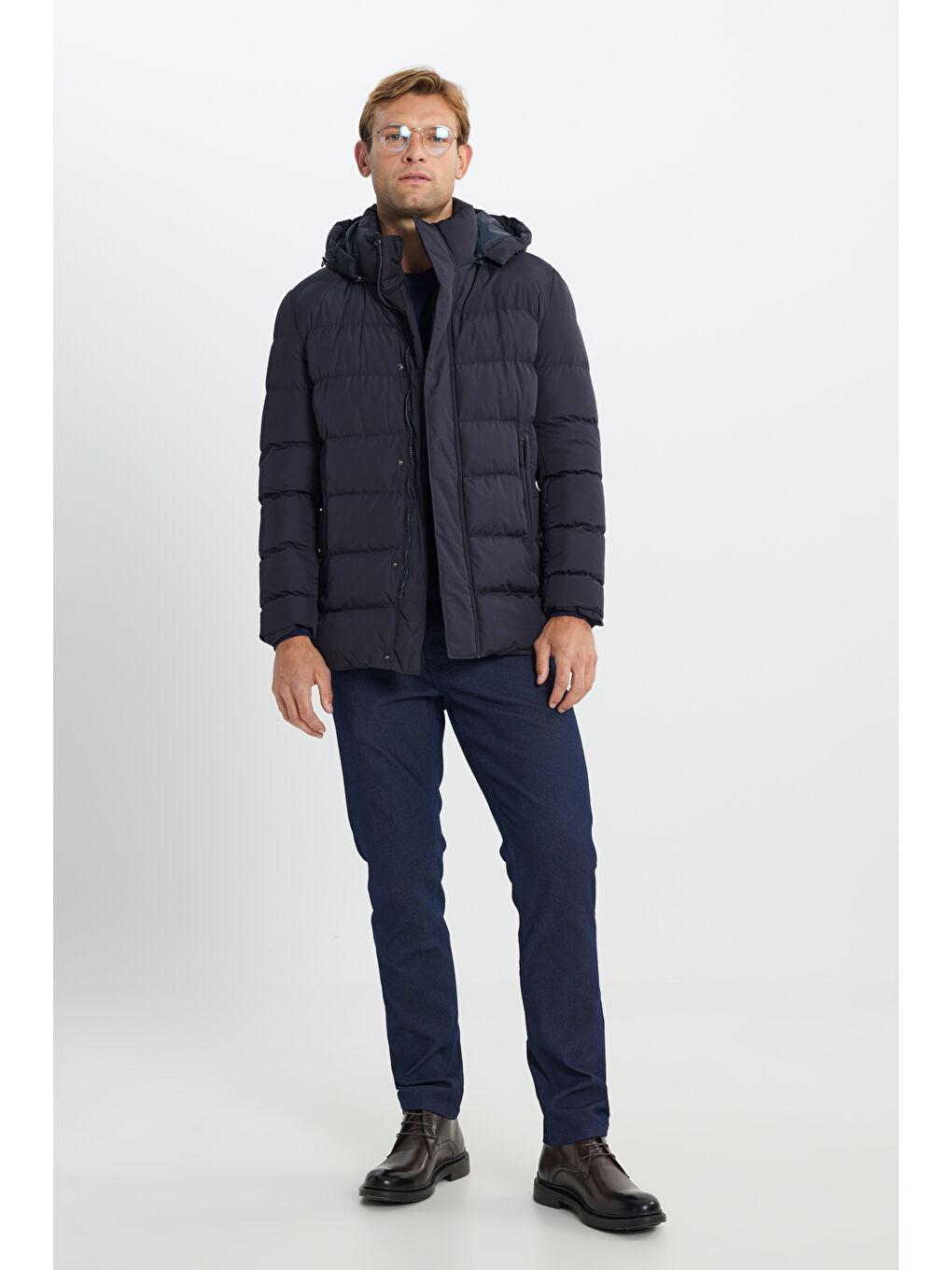 Erkek Lacivert Standart Fit Normal Kesim Çıkma Kapüşon Yaka Yan Cepli Mont-1