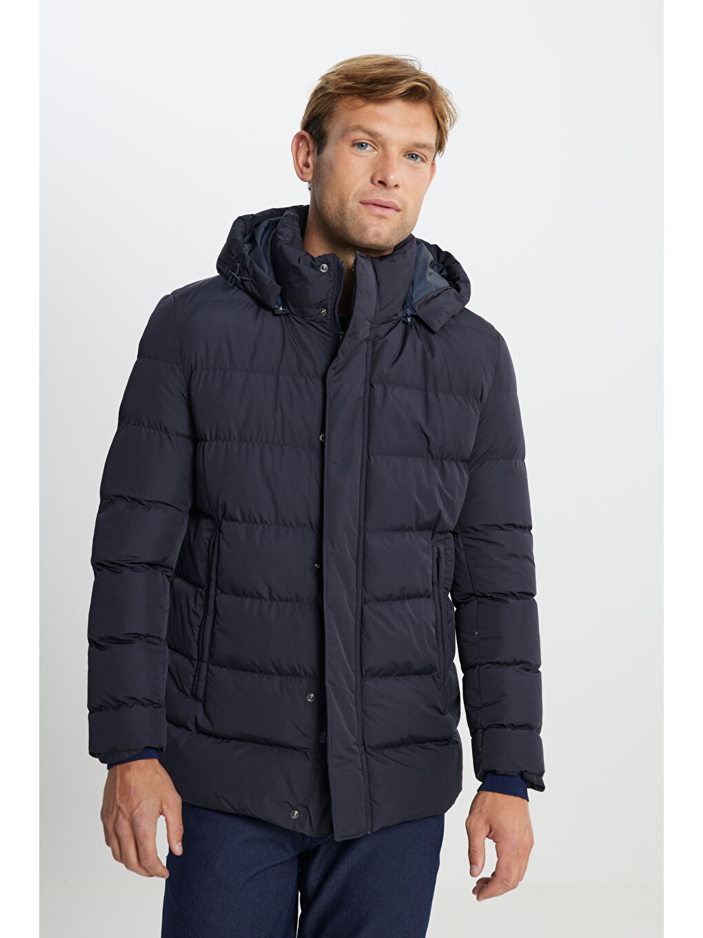 Erkek Lacivert Standart Fit Normal Kesim Çıkma Kapüşon Yaka Yan Cepli Mont-2