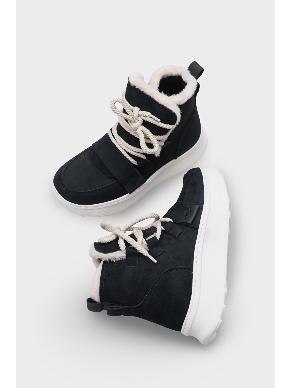 Siyah Agatha Kürklü Kadın Bot-5