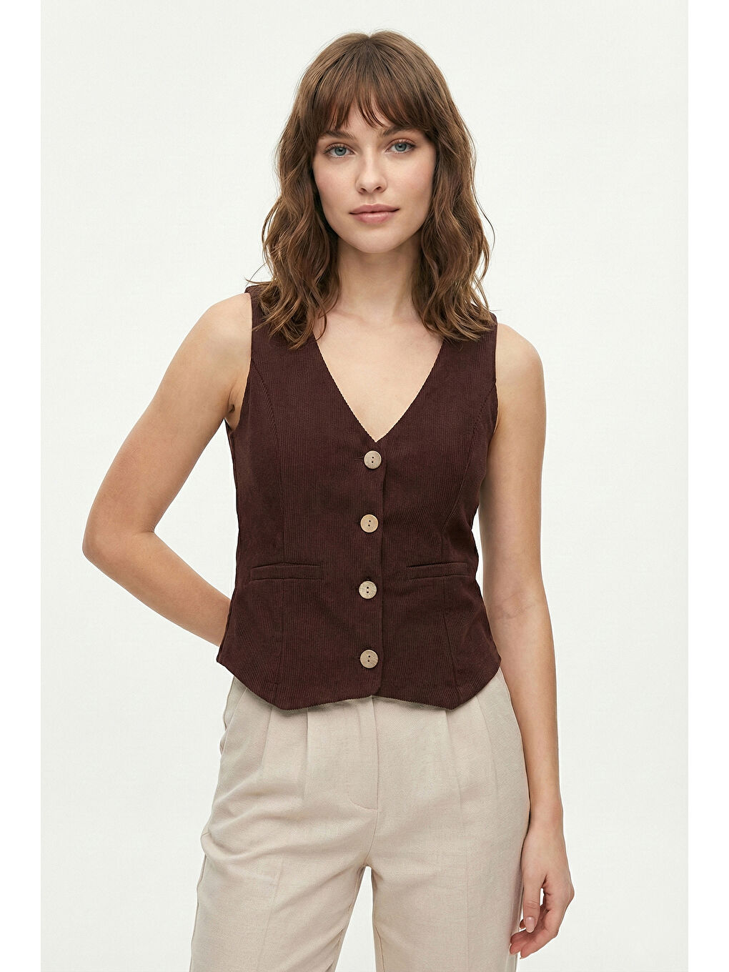 Kahverengi Fittili Regular Fit V Yaka Düğmeli Kadın Yelek 5866559-2
