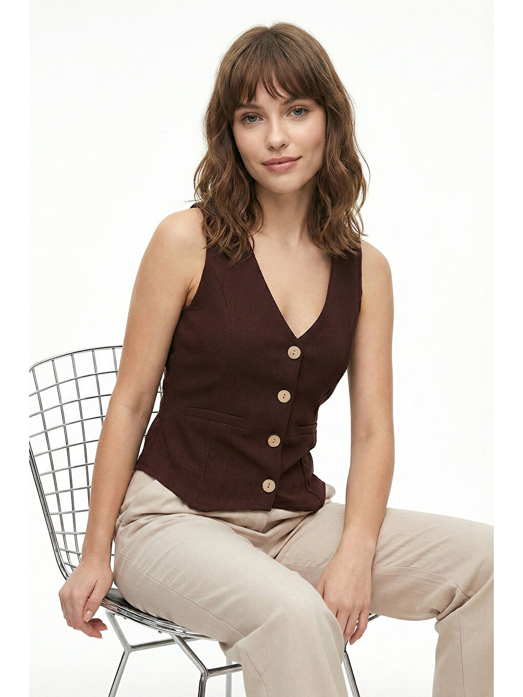 Kahverengi Fittili Regular Fit V Yaka Düğmeli Kadın Yelek 5866559-4