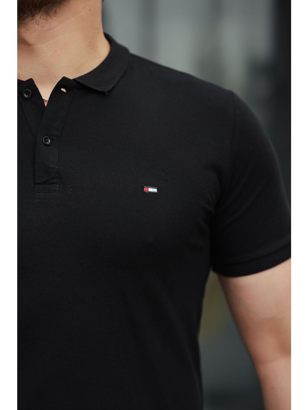 Siyah Erkek Kıvrılmaz Polo Yaka Cepsiz Slim Fit Dar Kesim T-Shirt-1
