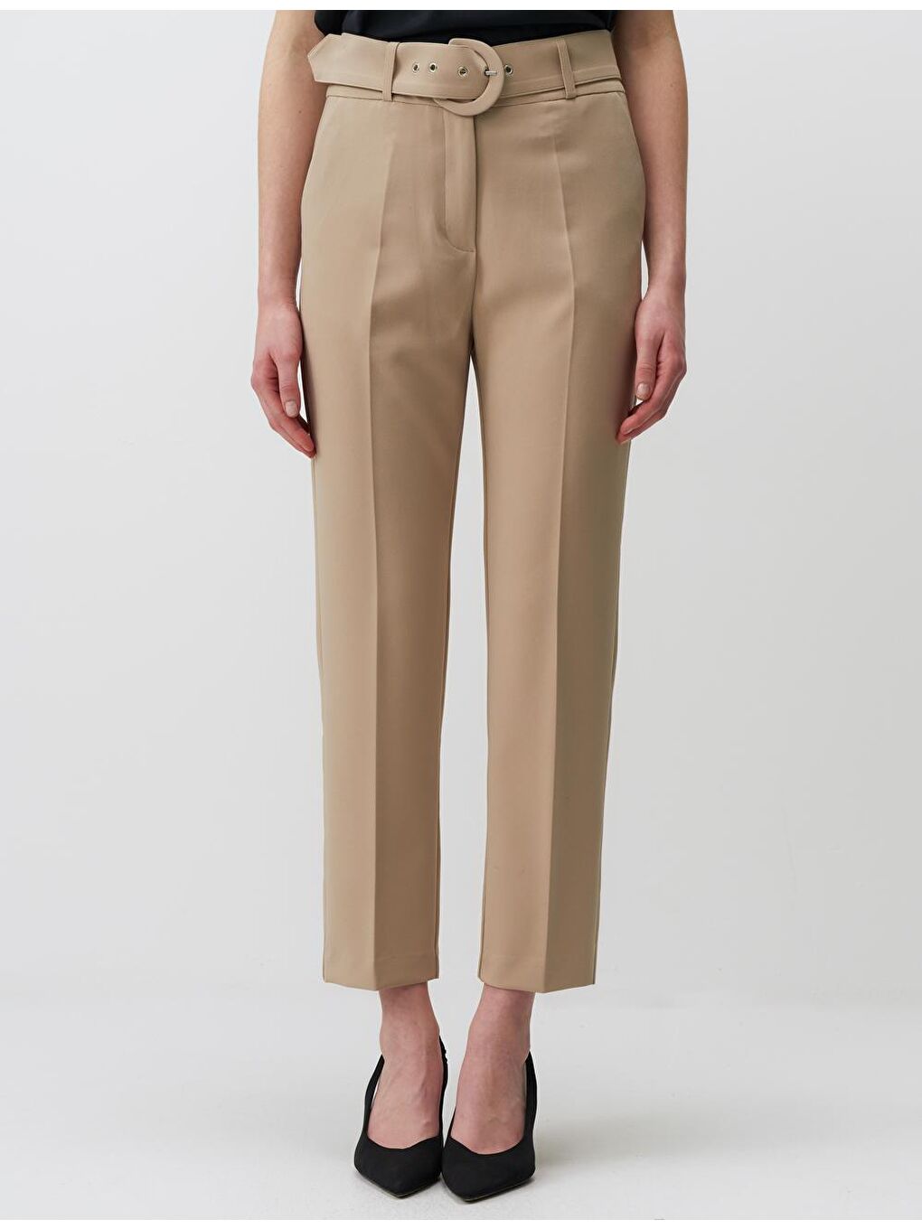 Bej Vizon Yüksek Bel Kemerli Kumaş Pantolon-3