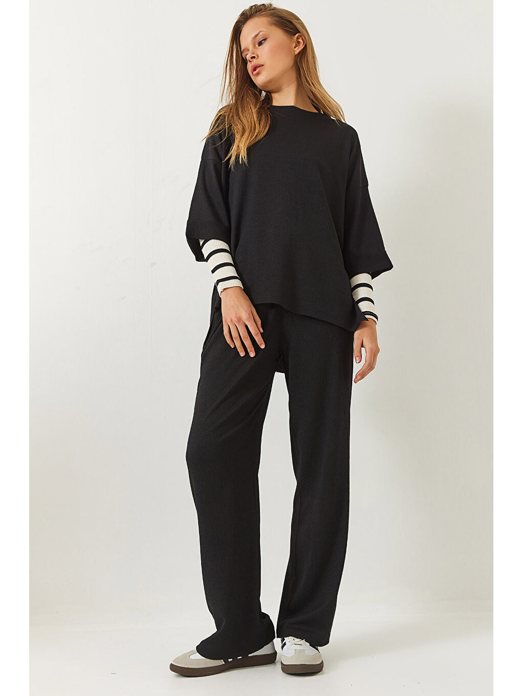 Siyah Kadın Yarım Kollu Palazzo Pantolonlu Bisiklet Yaka Alt-Üst Takım