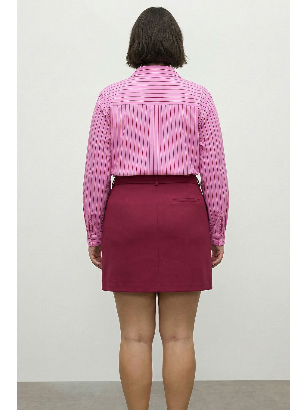 Kırmızı Kemer Detaylı Şort Etek-2