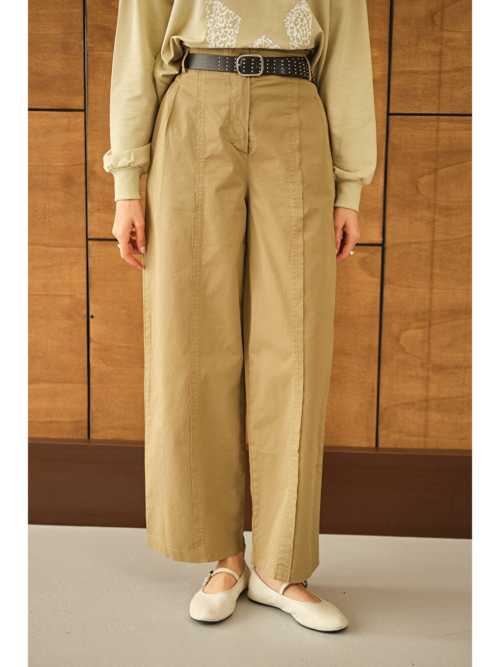 Kadın Çima Detaylı Kemerli Pantolon Haki Yeşil-3