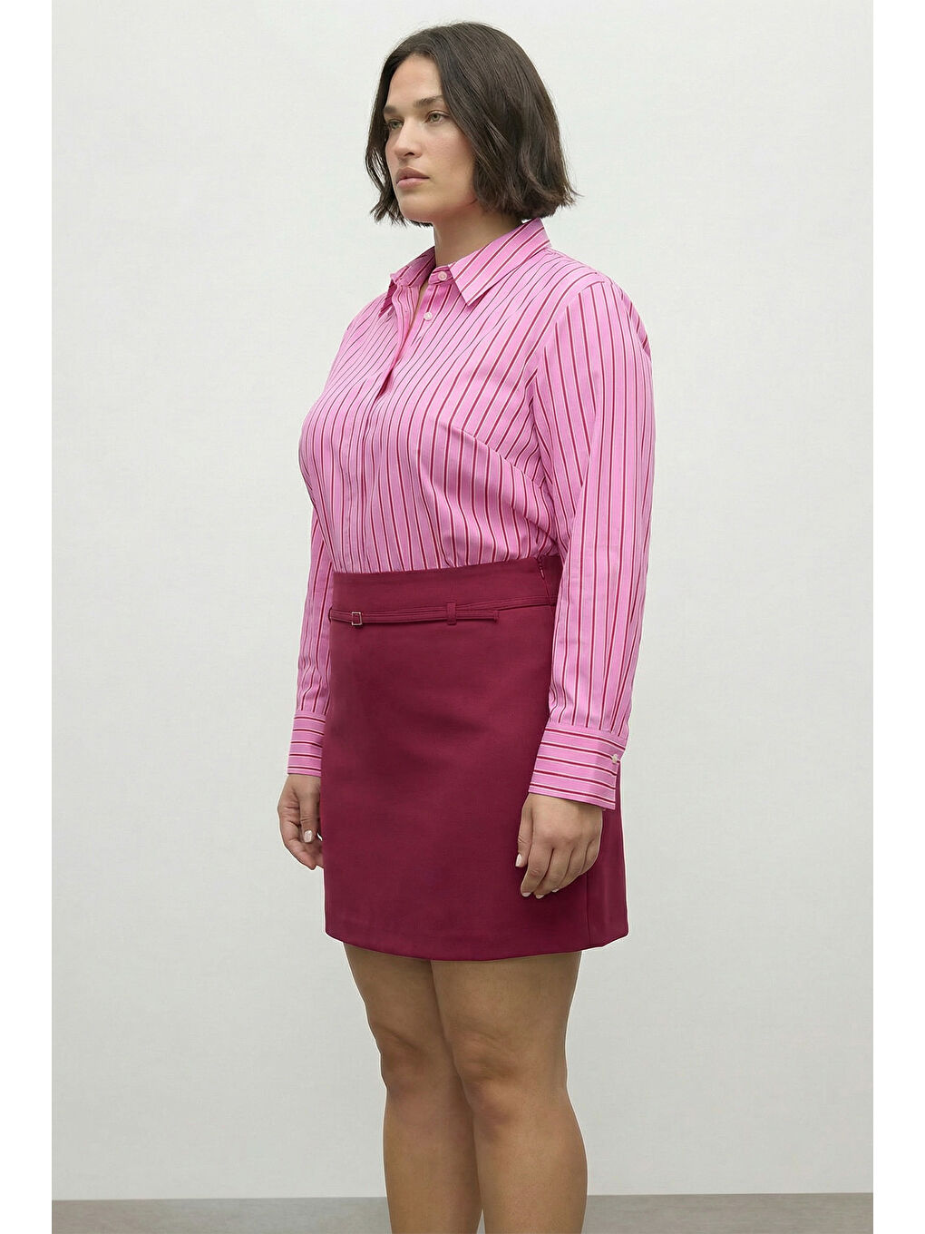 Kırmızı Kemer Detaylı Şort Etek-3