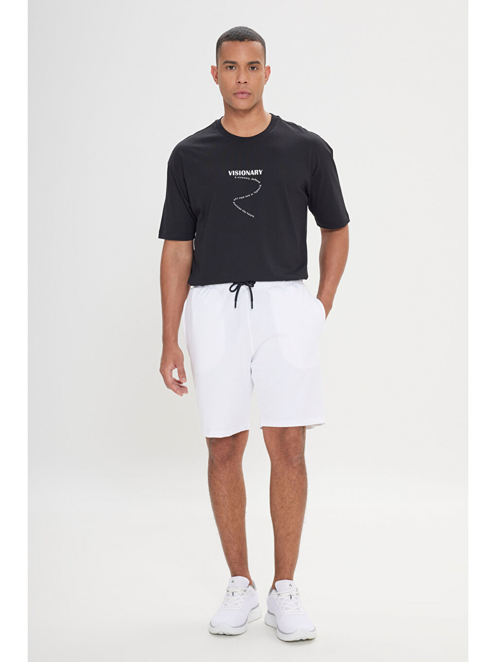 Erkek Beyaz Standart Fit Normal Kesim Pamuklu Esnek Örme Şort-2