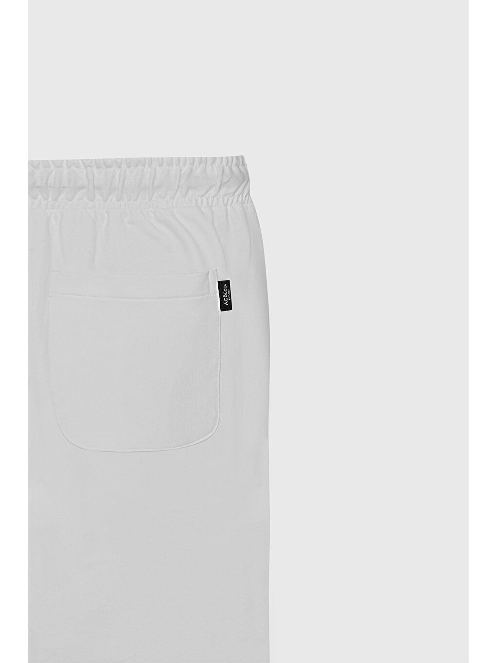 Erkek Beyaz Standart Fit Normal Kesim Pamuklu Esnek Örme Şort-7