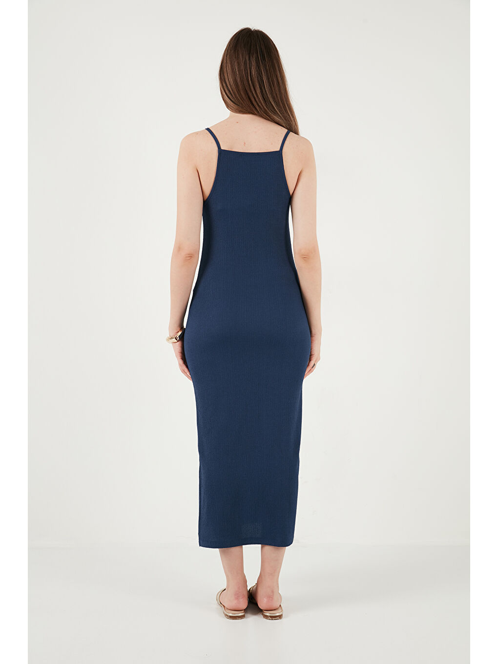 İndigo İp Askılı Fitted-Vücuda Oturan Yırtmaçlı Midi Kadın Elbise 5865573-6