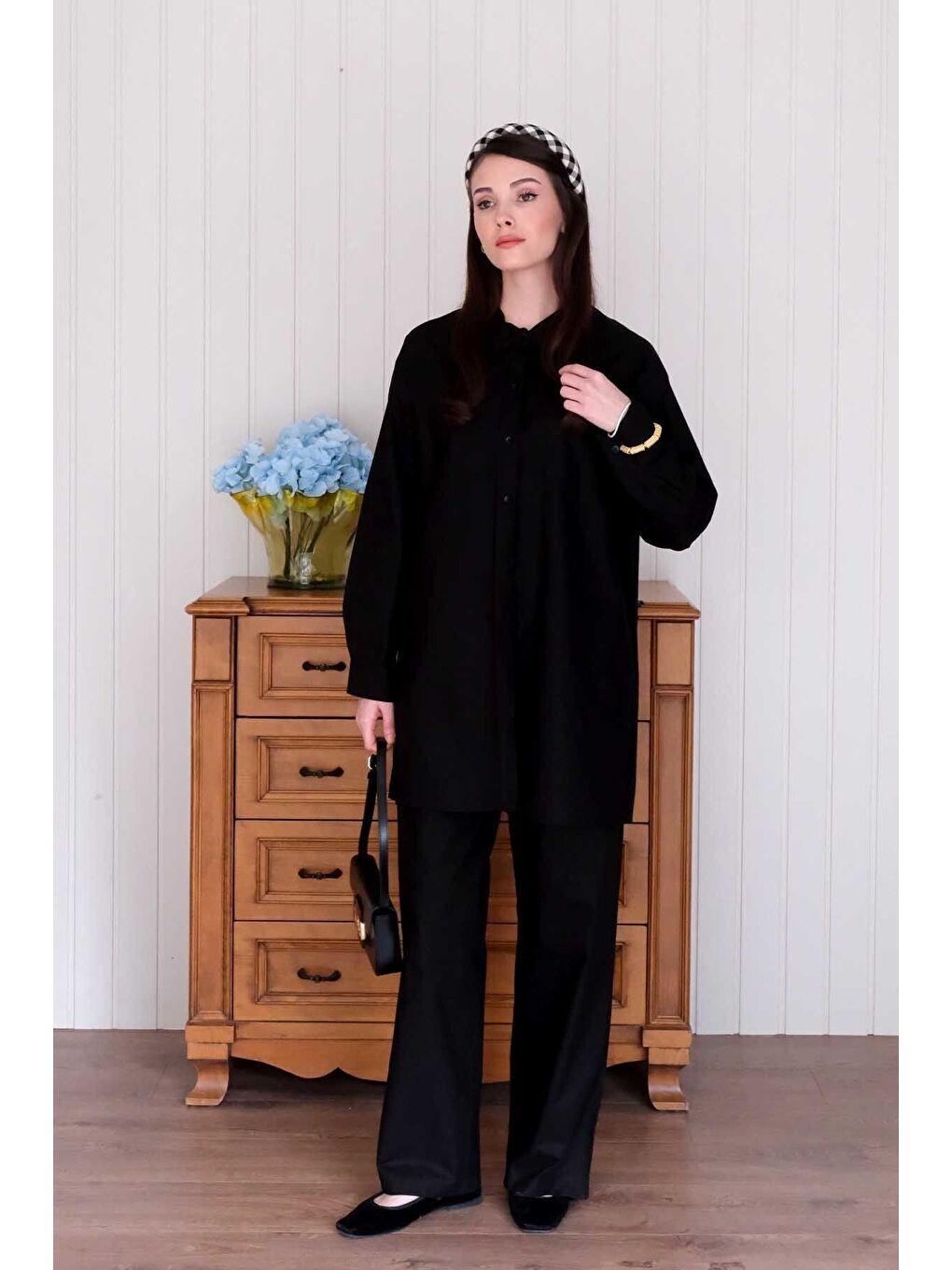 Siyah Çapraz Cep Detay Gömlek Boru Paça Pantolon Takım