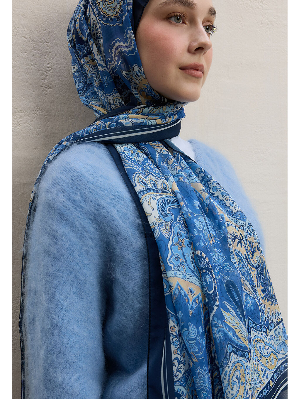 Dark Bohemy Desen İpek Krep Şal İndigo-3
