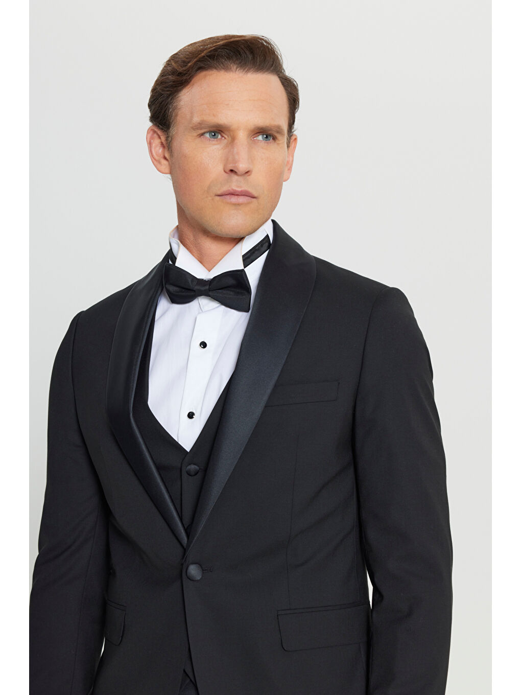 Erkek Siyah Yünlü Slim Fit Çıkma Şal Yaka Kapak Cepli Yelekli Damatlık Smokin Takımı-4