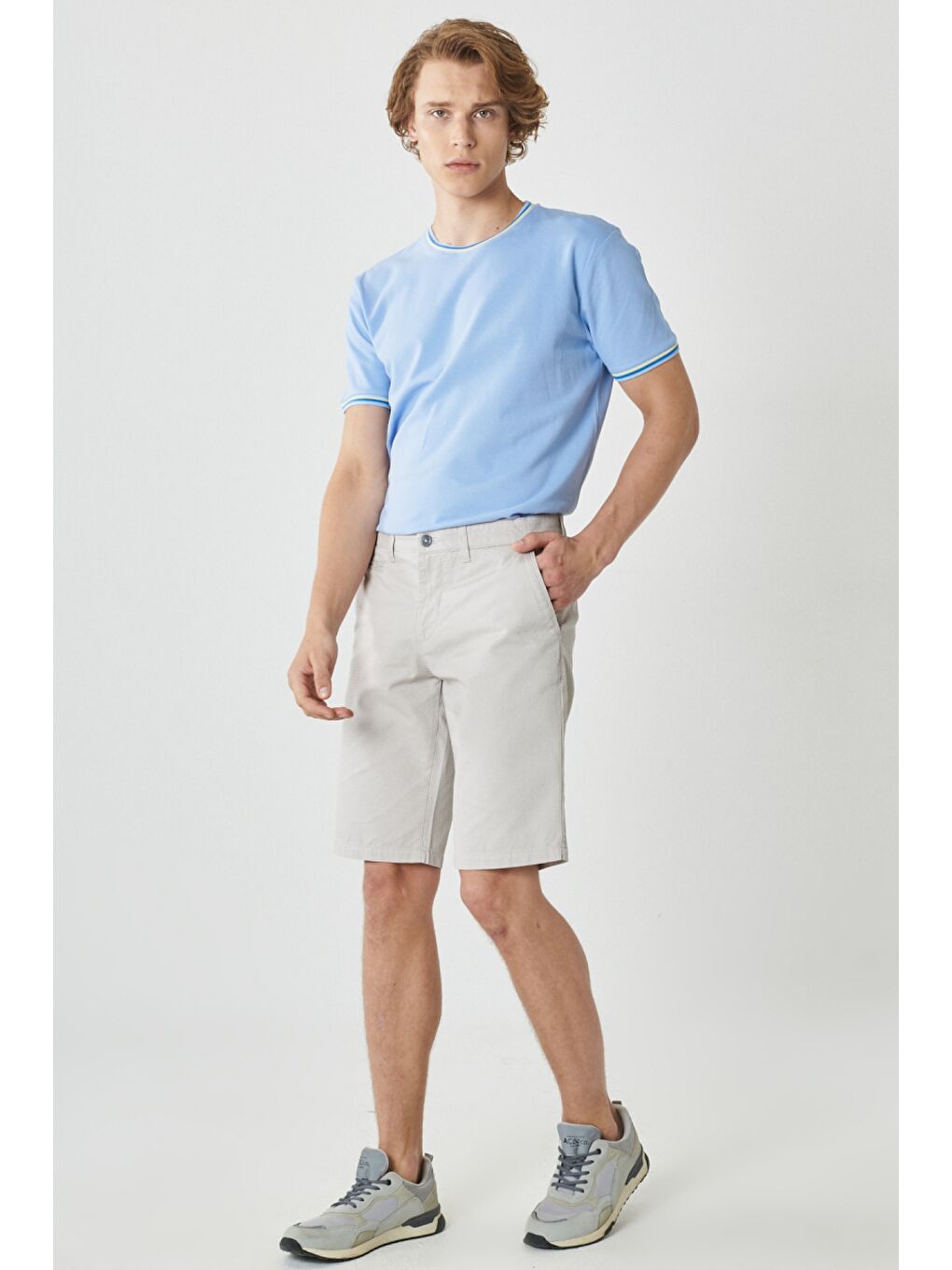 Bej Erkek Taş Slim Fit Dar Kesim Armürlü %100 Pamuk Casual Chino Şort-3