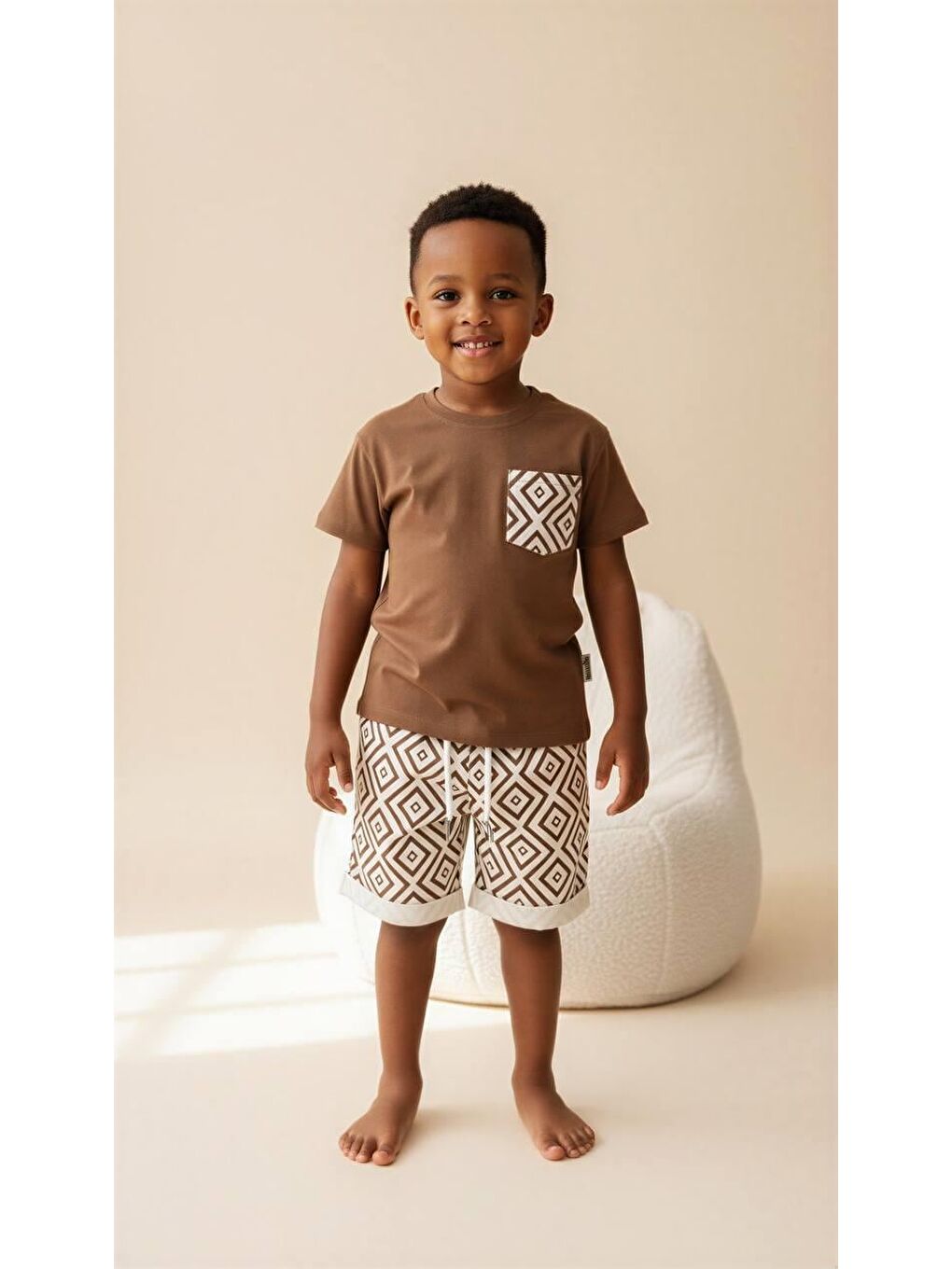 Kahverengi Erkek Çocuk Geometrik Baskılı Pamuklu Şortlu Altüst Takım-1