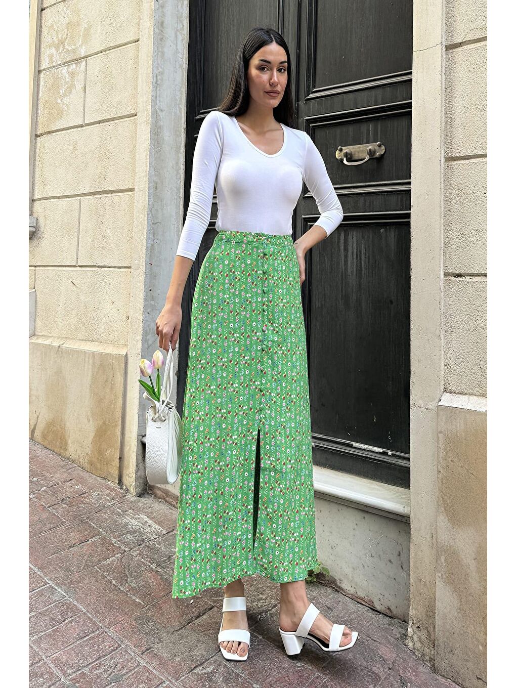 Doğal Viskon Ön Düğmeli Desenli Yeşil Etek-3