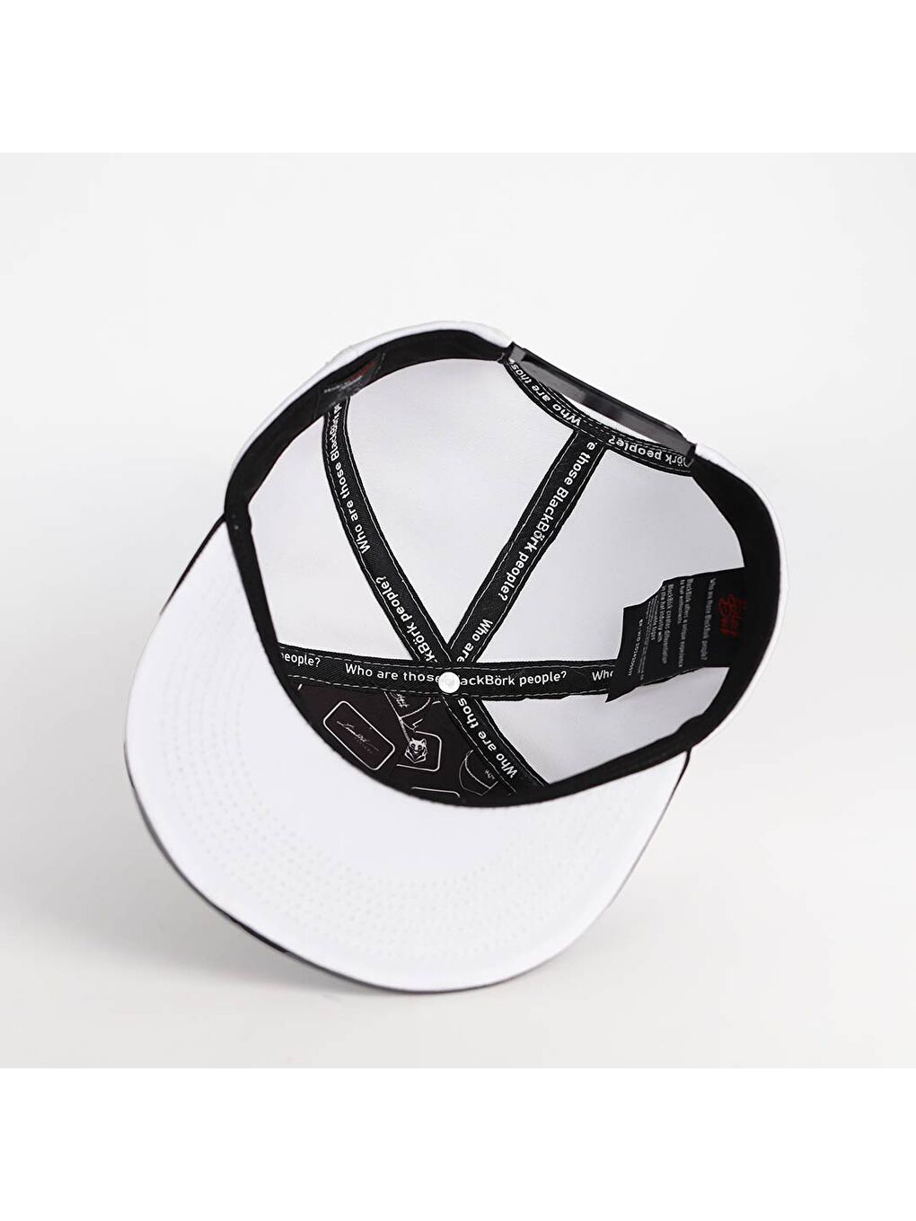 Boğa Logolu Siyah-Beyaz Hip Hop Şapka-5
