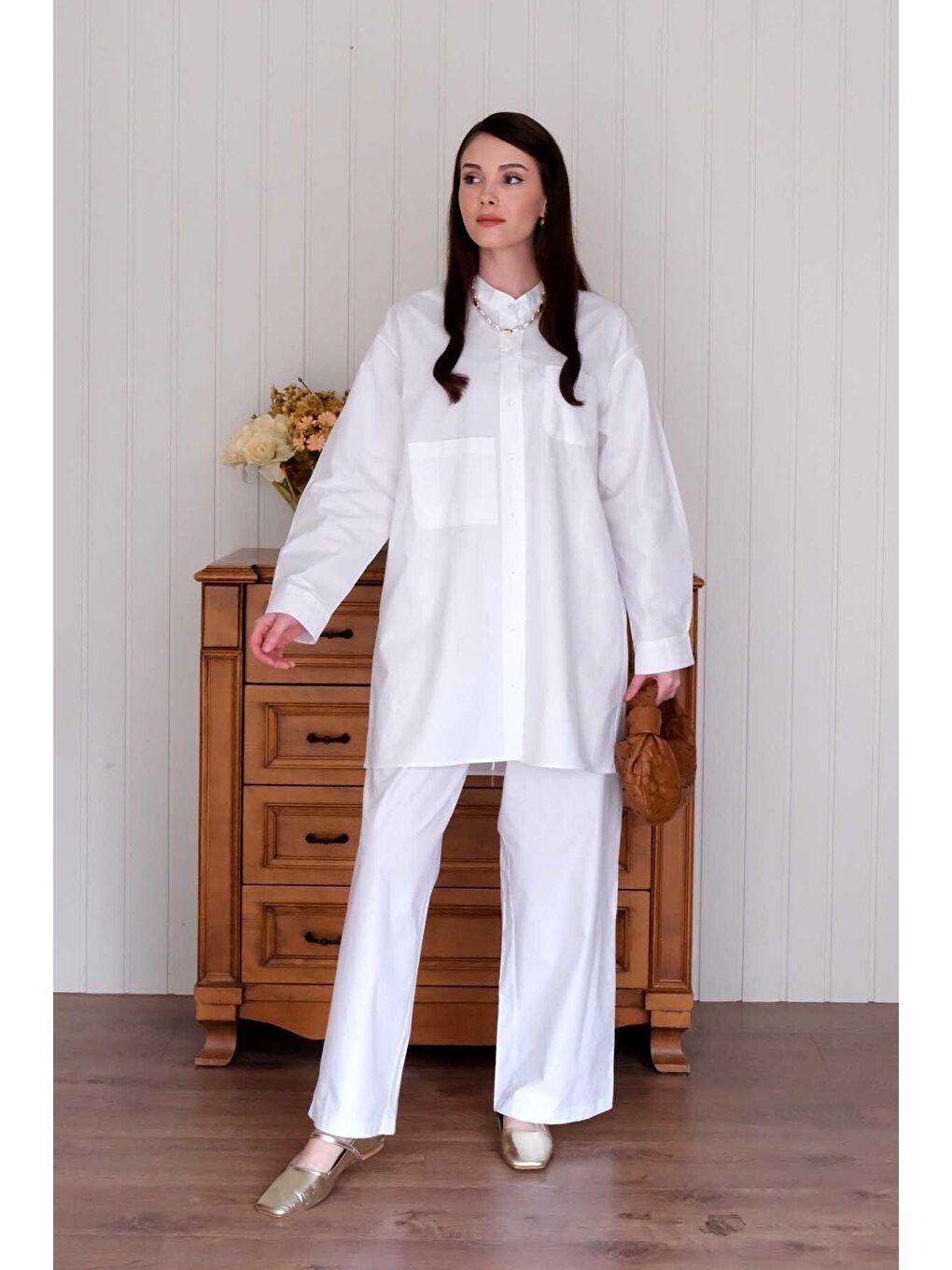 Beyaz Çapraz Cep Detay Gömlek Boru Paça Pantolon Takım-3