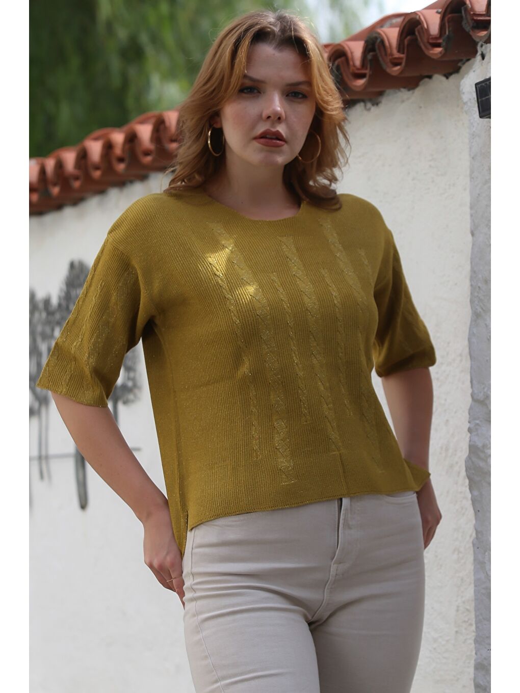 Sarı Hardal Rengi Yuvarlak Yaka Kısa Kol Örgü Desenli Yırtmaçlı Triko Bluz 56 59-3