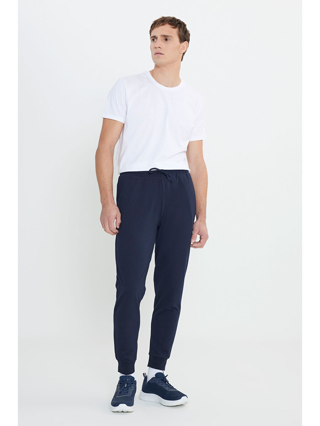 AC&Co / Altınyıldız Classics Erkek Lacivert Pamuklu Standart Fit Normal Kesim Kapüşonlu Kanguru Cepli Eşofman Takımı - 5