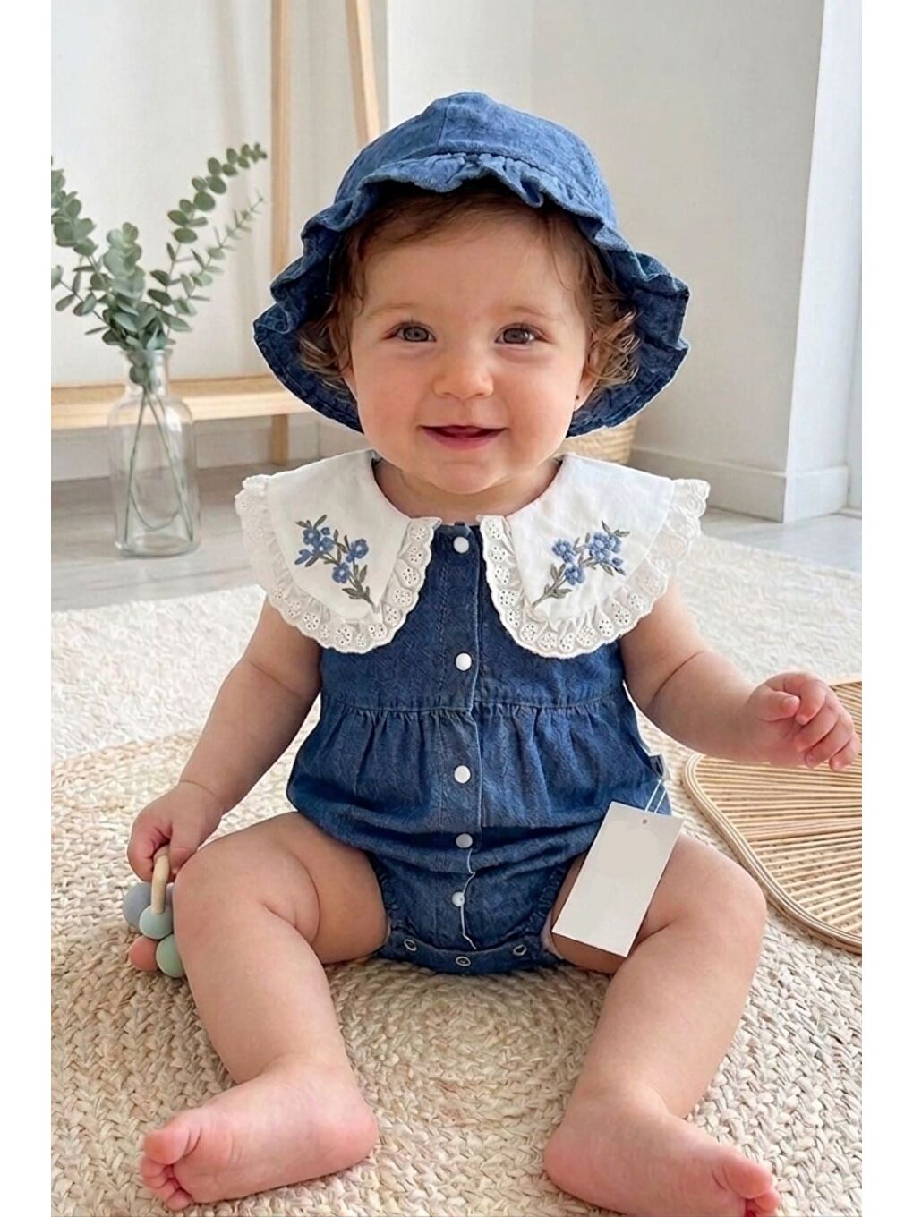 Mavi Nakışlı Bebe Yaka Jean Bebek Tulumu Ve Şapka Takımı
