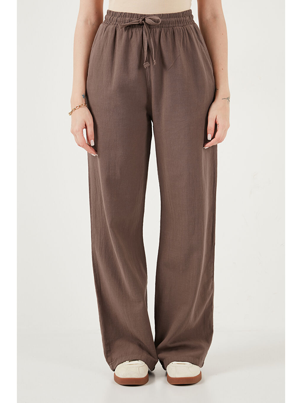 Kahverengi Pamuklu Relaxed Fit Yüksek Bel Bol Paça Kadın Pantolon 668YP5118-4