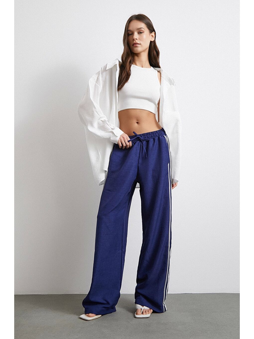 Mavi Beli Lastikli Çift Şeritli Pantolon Saks-1