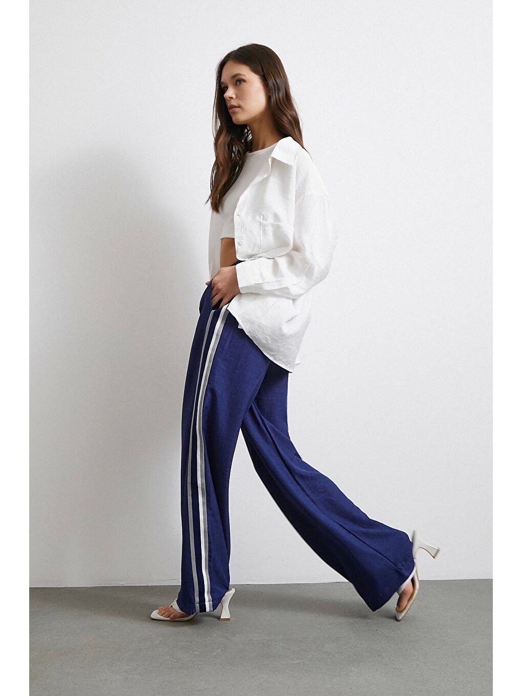 Mavi Beli Lastikli Çift Şeritli Pantolon Saks-3