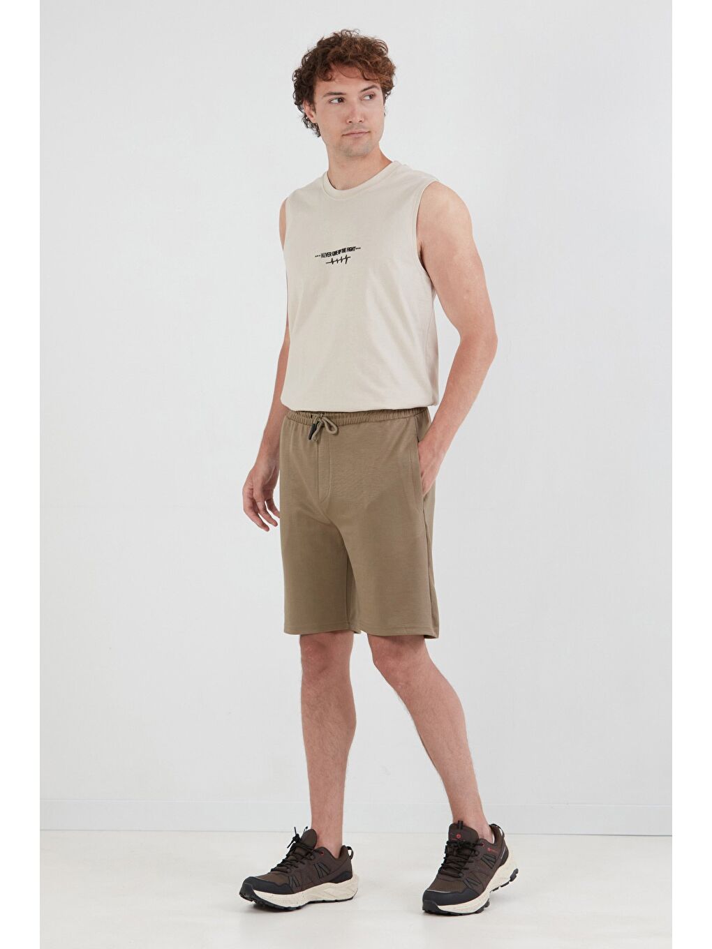 Kahverengi Beli Lastikli Armalı Penye Şort-1