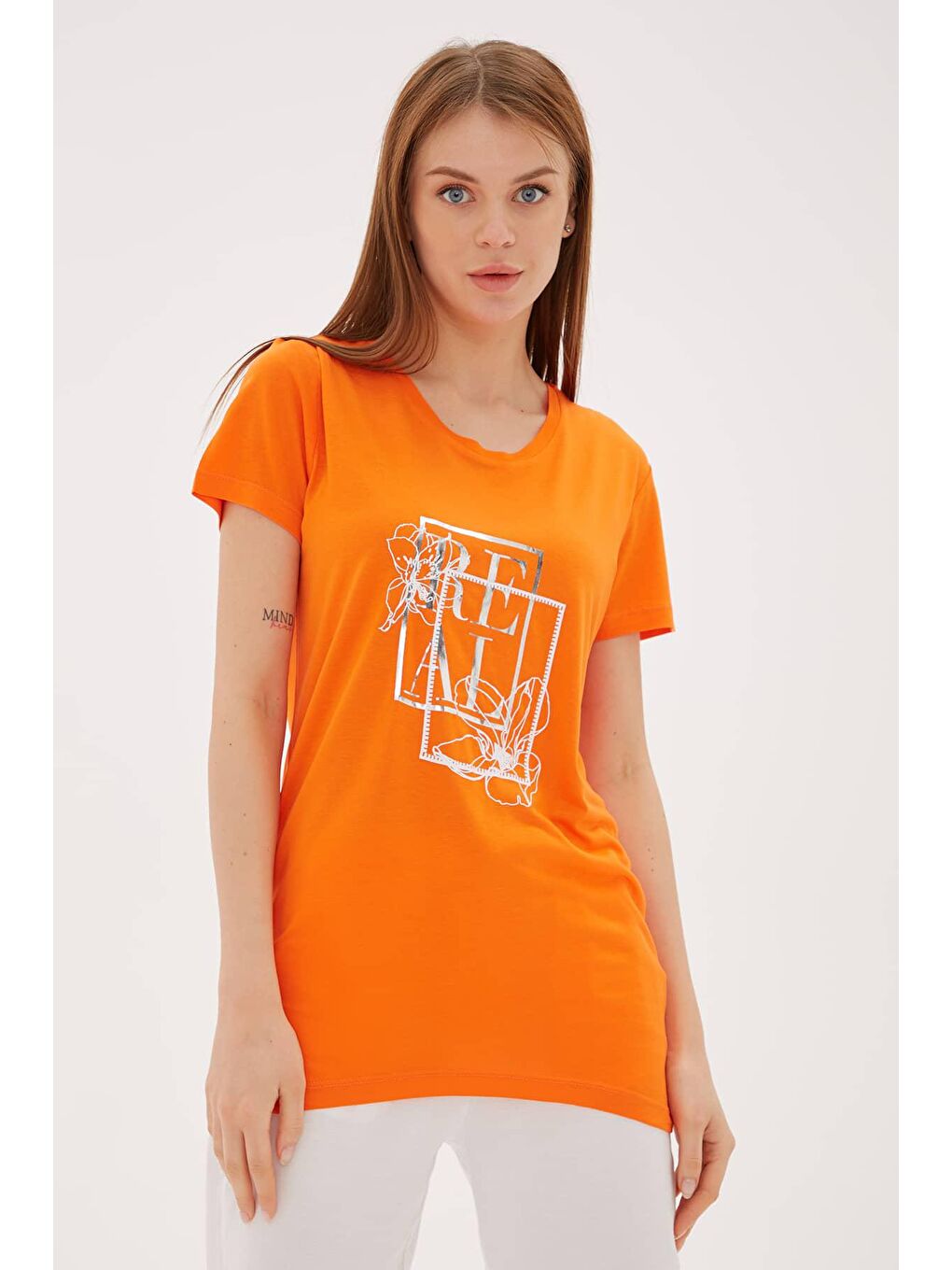 Turuncu Regular Fit Bisiklet Yaka Örme Kadın T Shirt 23Y0245K1