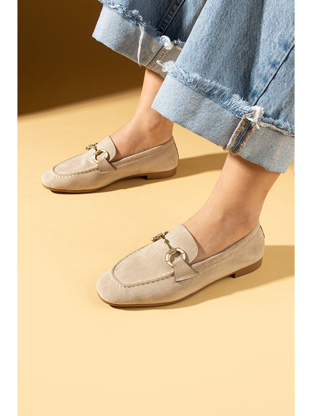 Bej Metal Toka Detaylı Rahat Kalıp Kadın Babet 016-070-25Süet-1