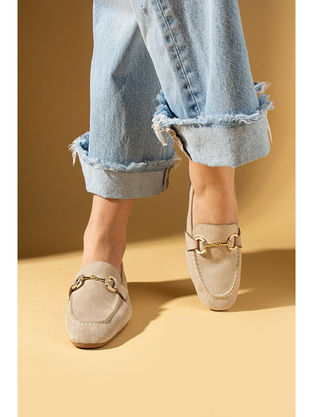 Bej Metal Toka Detaylı Rahat Kalıp Kadın Babet 016-070-25Süet-2