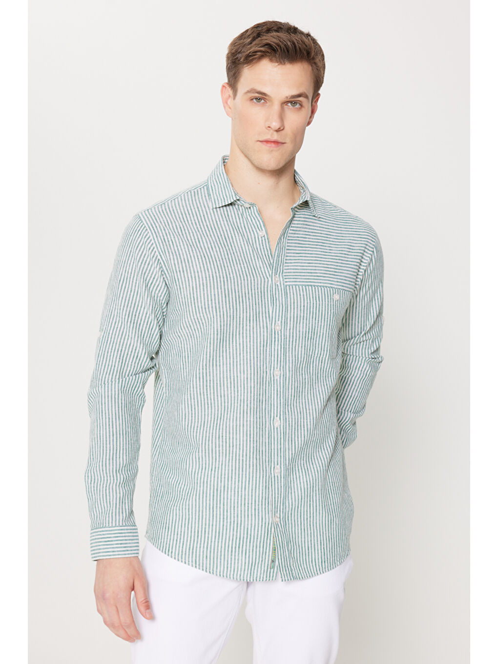 Lila Erkek Yeşil-Ekru Keten Comfort Fit Rahat Kesim Klasik Yaka Çizgili Gömlek-2