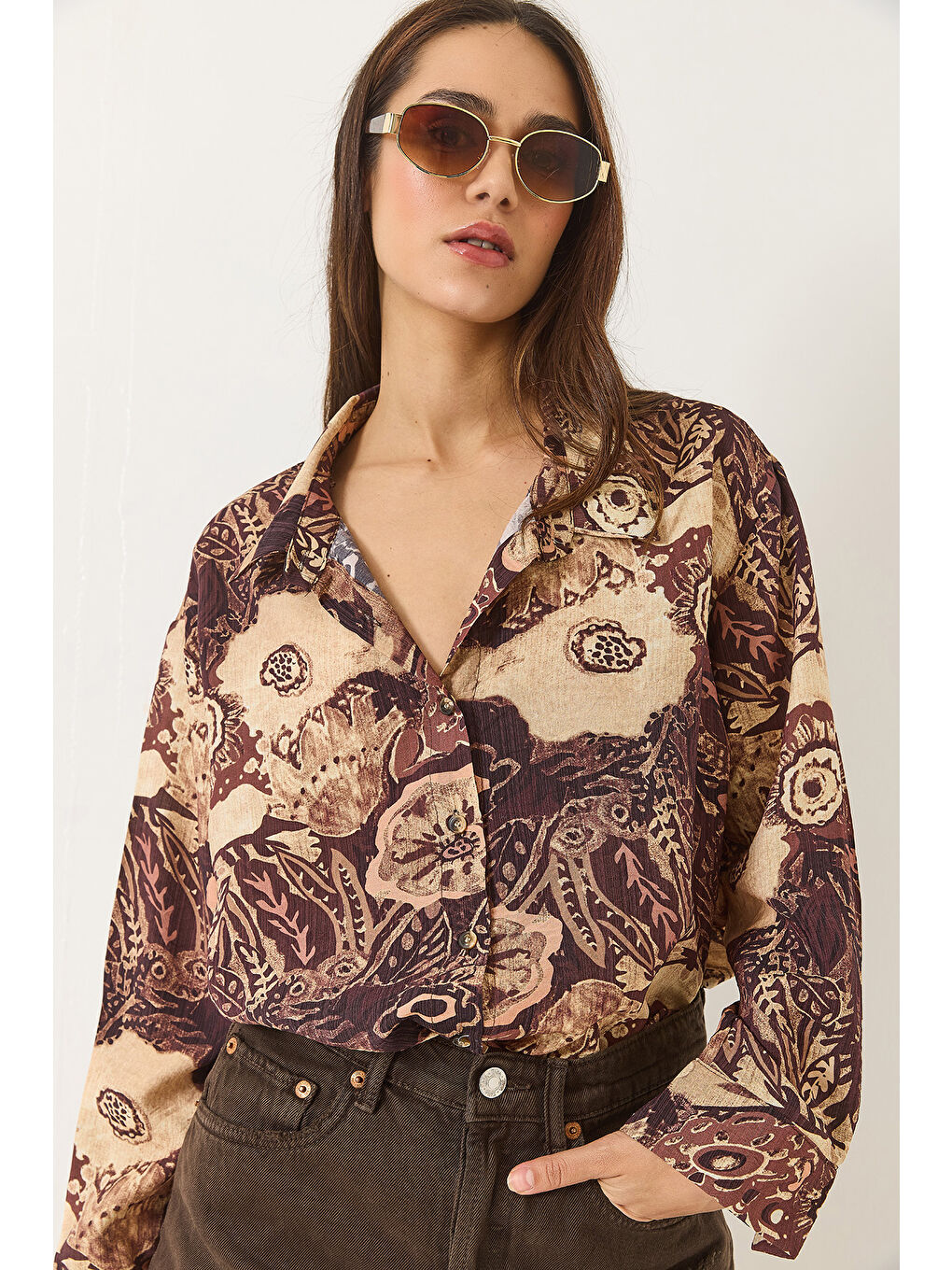 Kahverengi Kadın Desenli Oversize Vintage Gömlek