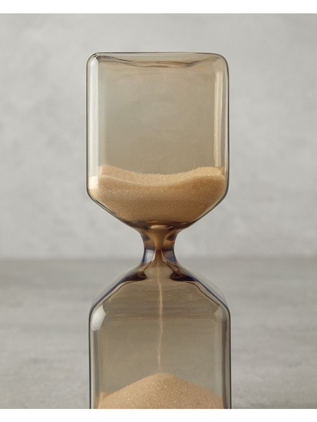 Cubic Cam Kum Saati Bej-1