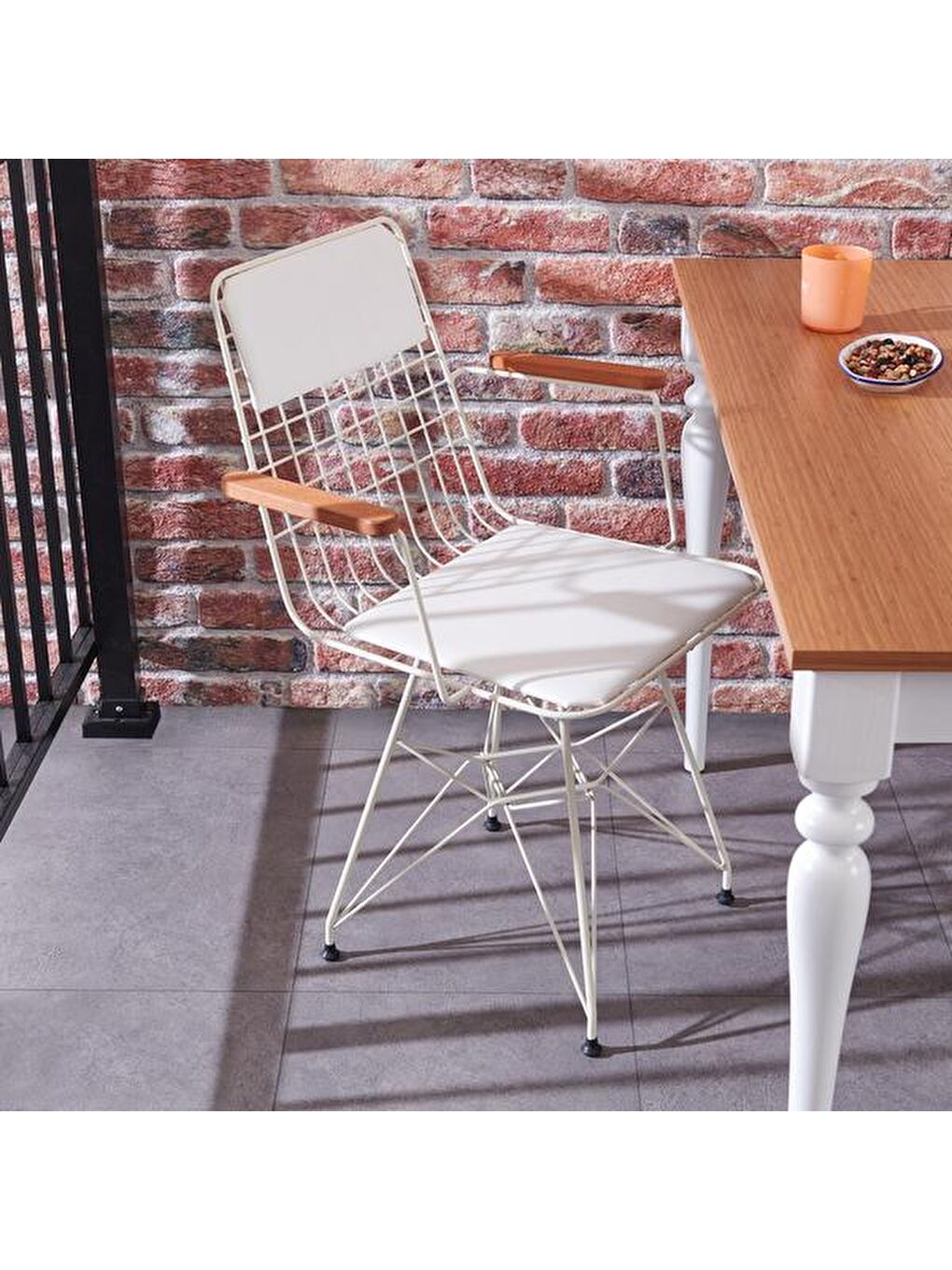 Kollu Tel Sandalye - Beyaz - 83x39x59,5 cm