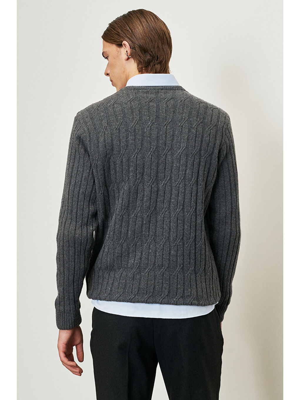 Erkek Koyu Gri Standart Fit Normal Kesim Bisiklet Yaka Jakarlı Triko Kazak-5