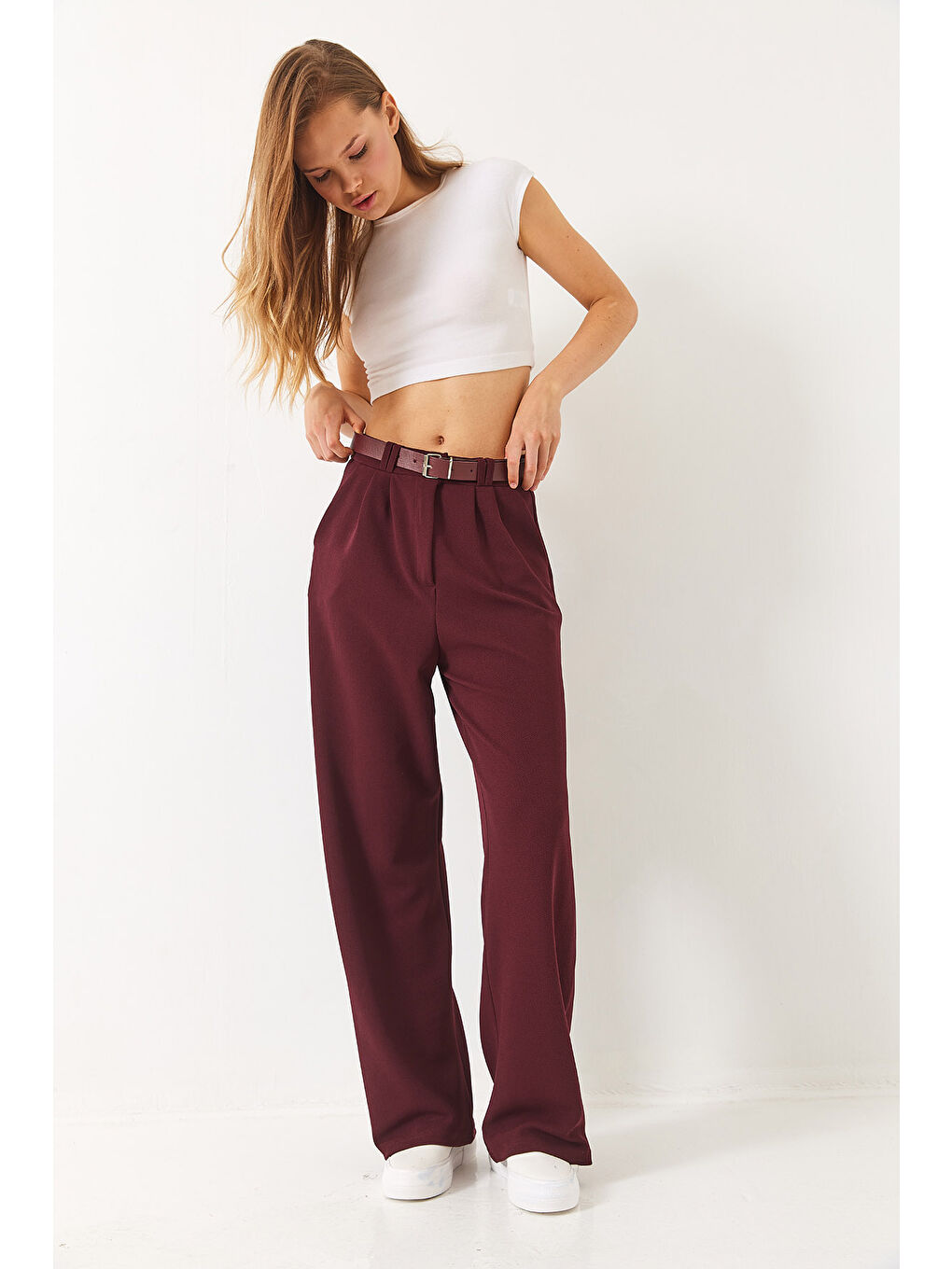 Bordo Kadın Çift Pile Detaylı Kemerli Örme Pantolon-2