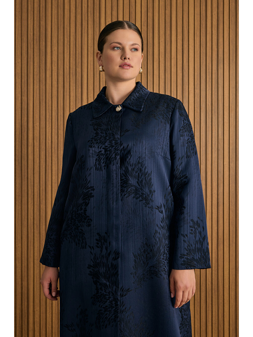 Lacivert Özel Jakar Dokuma Viscon Kumaş Kap