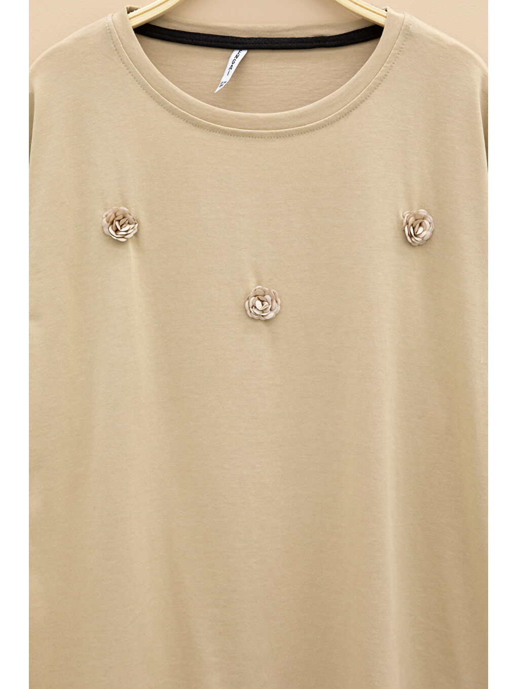 Bej Gül Nakış Detaylı Kısa Kol Kız Çocuk Oversize Tişört 20807-1