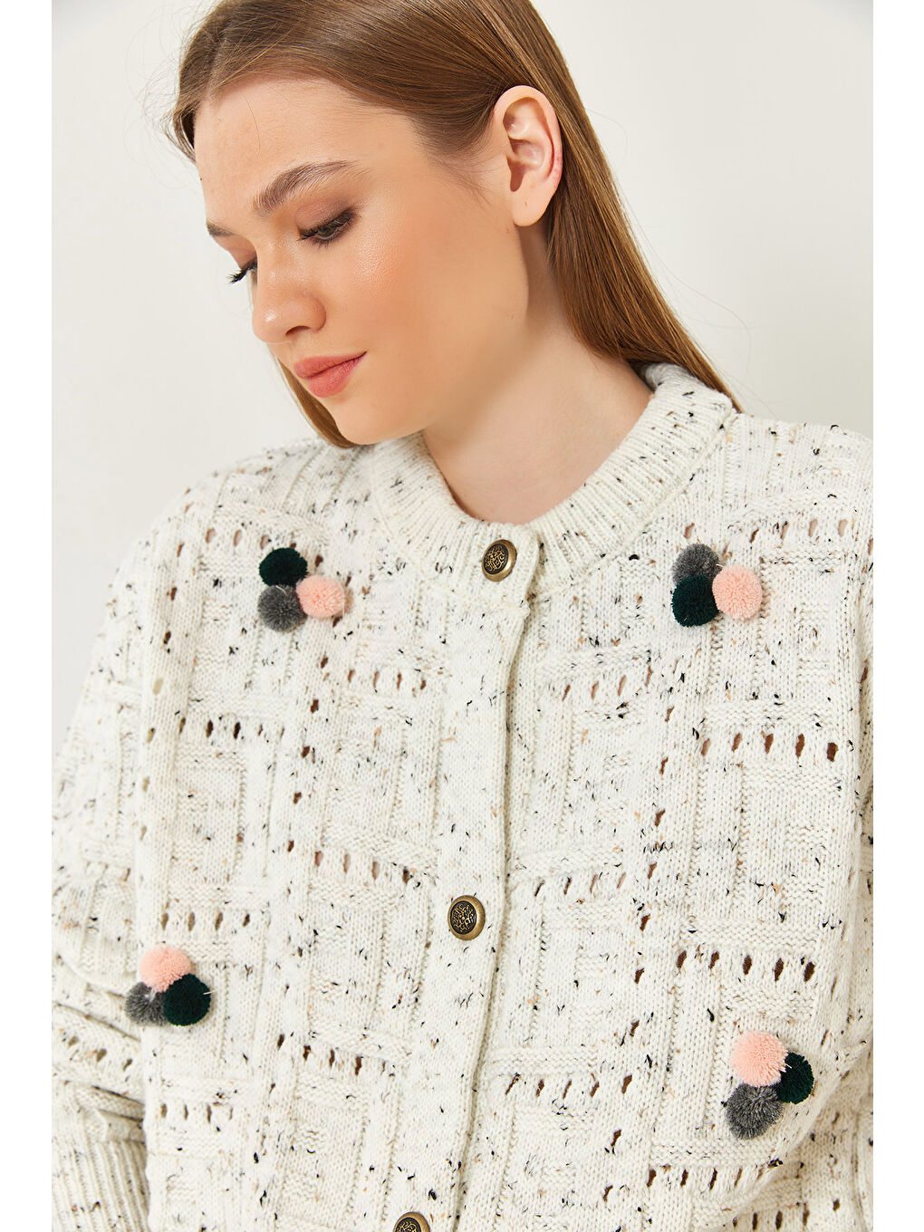 Ekru Kadın Ponponlu Desenli Triko Hırka