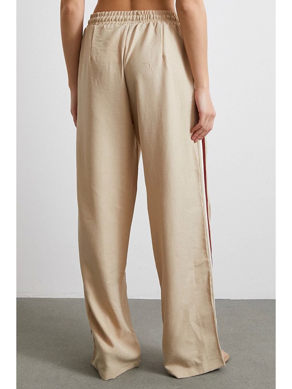 Beli Lastikli Çift Şeritli Pantolon Bej-5