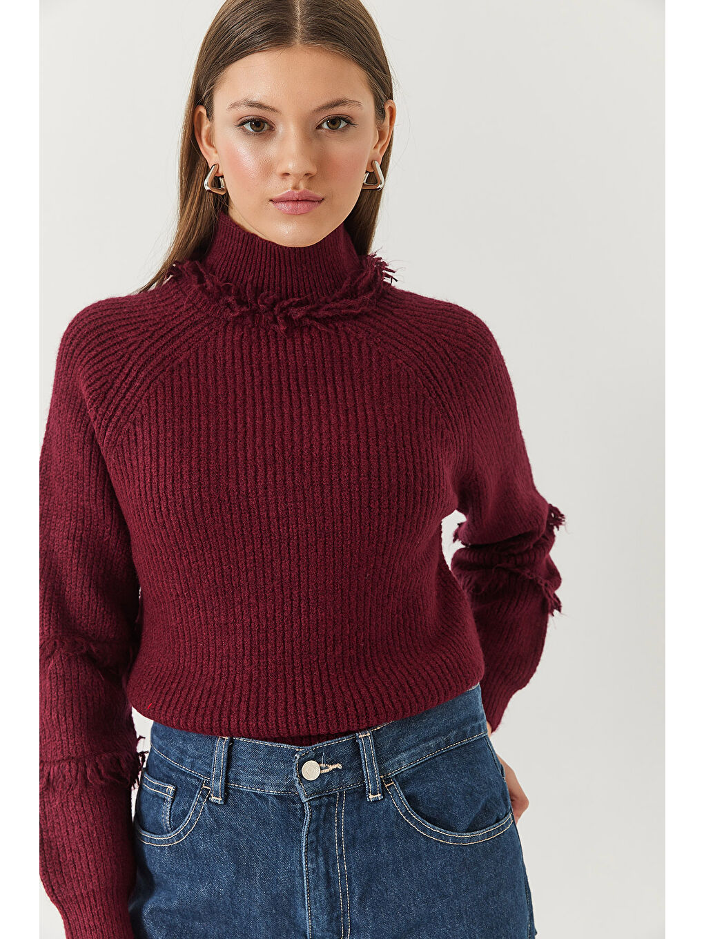 Bordo Kadın Yaka ve Kol Saçaklı Triko Kazak-2