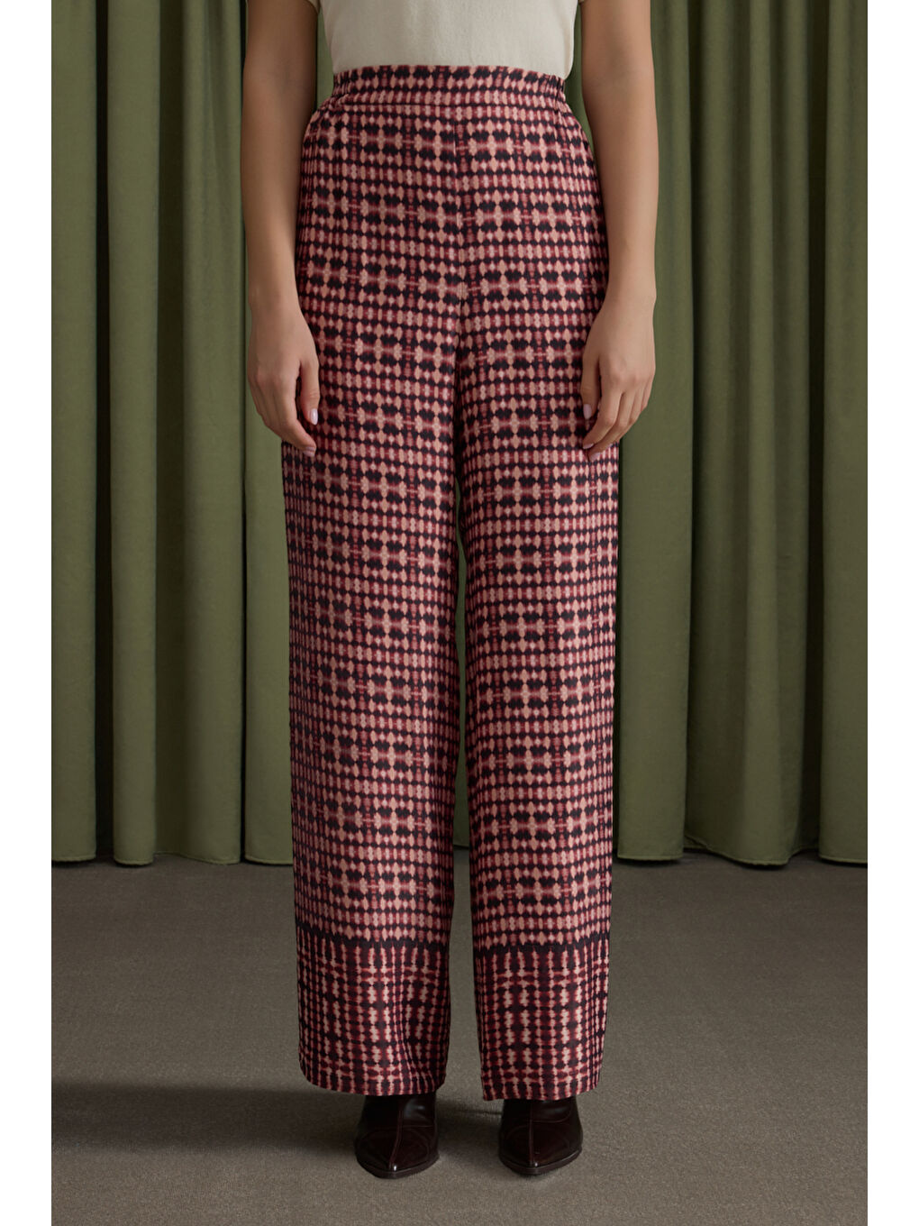 Bordo Desenli Viscon Beli Lastikli Pantolon-1