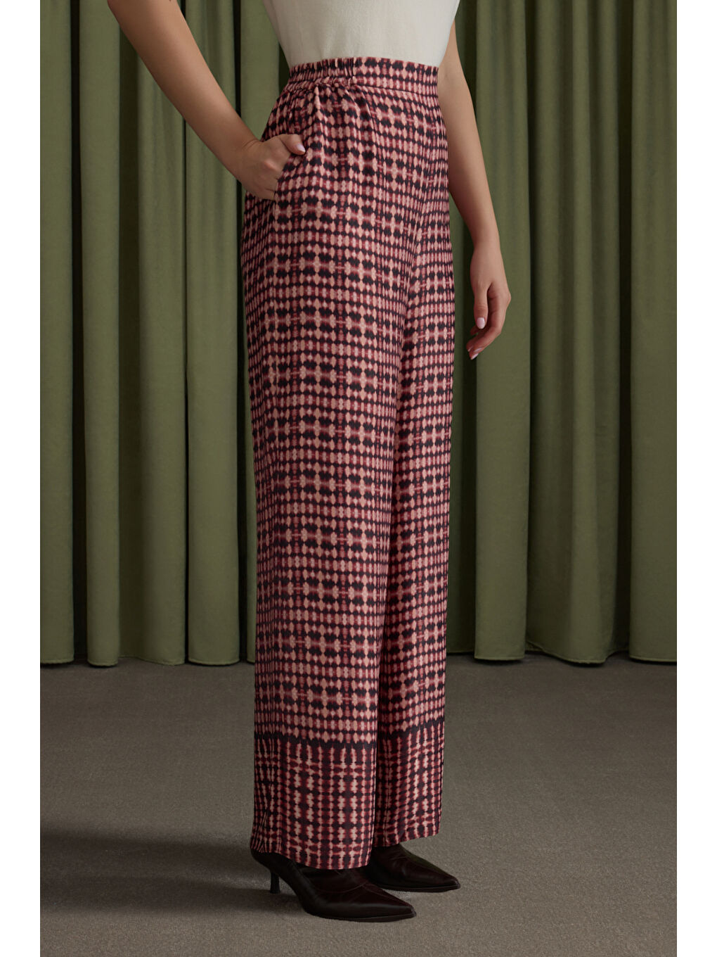 Bordo Desenli Viscon Beli Lastikli Pantolon-2