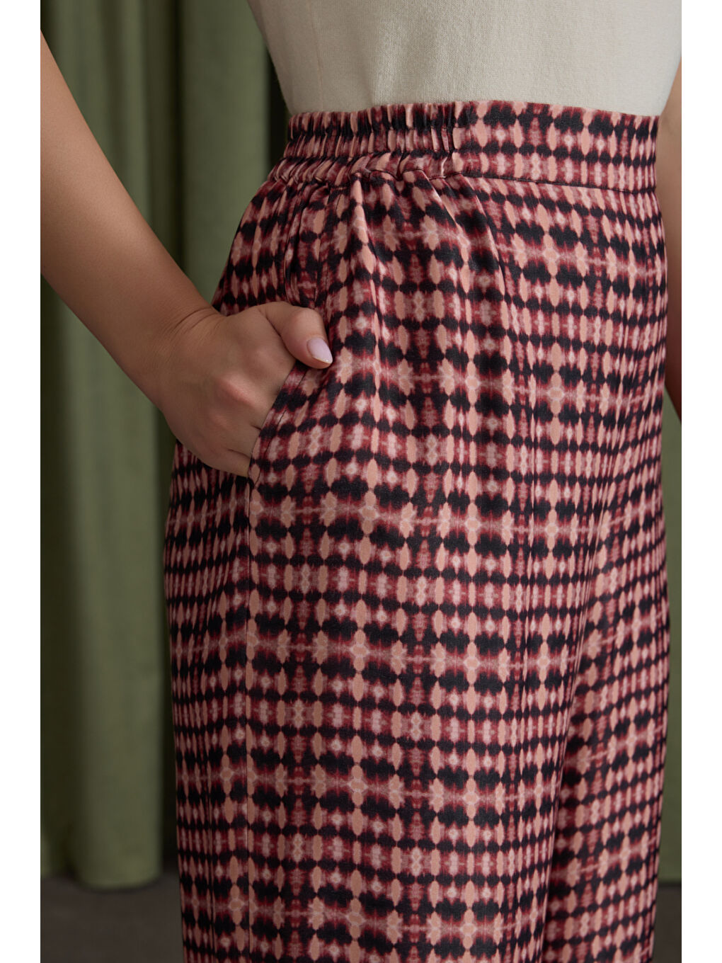 Bordo Desenli Viscon Beli Lastikli Pantolon-3