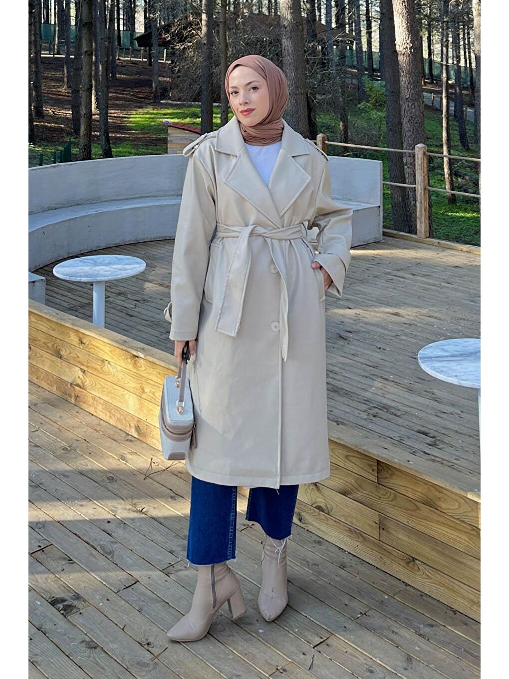 Bej Kruvaze Yaka Deri Trenç Taş