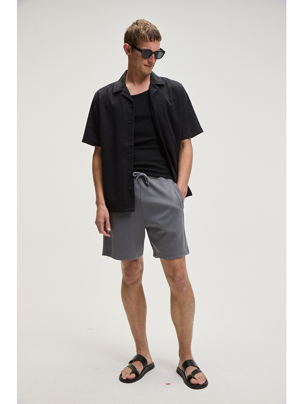 Gri TYRONE Erkek Beli Lastikli Arka Tek Cepli Relaxed Fit GRİ Şort