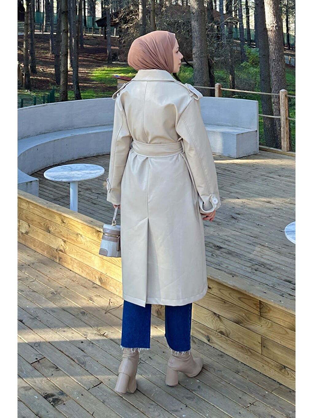 Bej Kruvaze Yaka Deri Trenç Taş-3